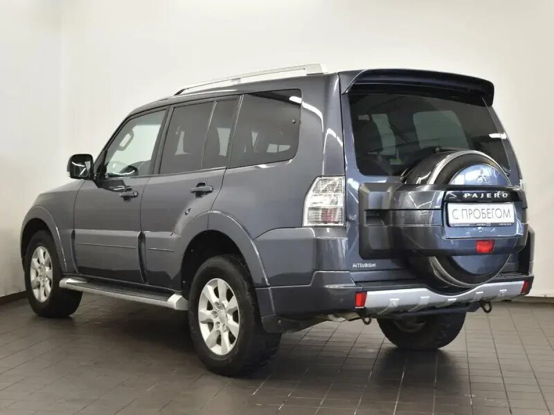 Мицубиси паджеро года выпуска. Мицубиси Паджеро 2010. Mitsubishi Pajero 2010 года. Mitsubishi Pajero 2010 года комплектация. Mitsubishi Pajero 2010 фото.