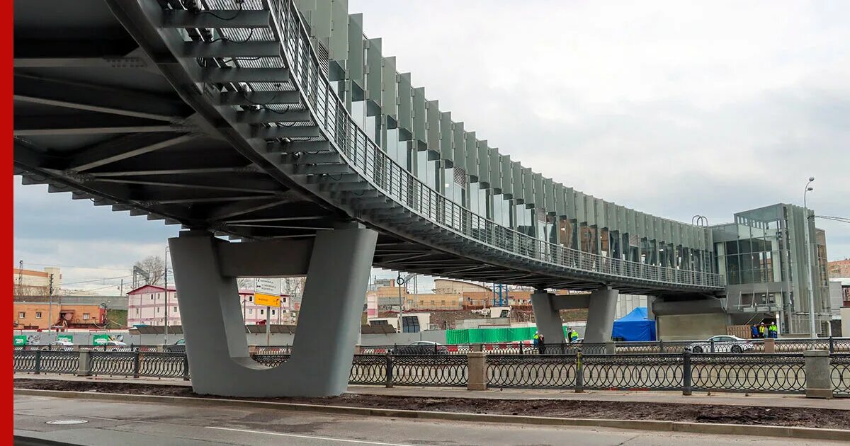 Где начинается мост. Новый пешеходный мост через Яузу Электрозаводская. Мост над рекой Яуза Электрозаводская. Gtit[jlysq VJCN Zepf vjcrdf. Электрозаводской мост Москва.