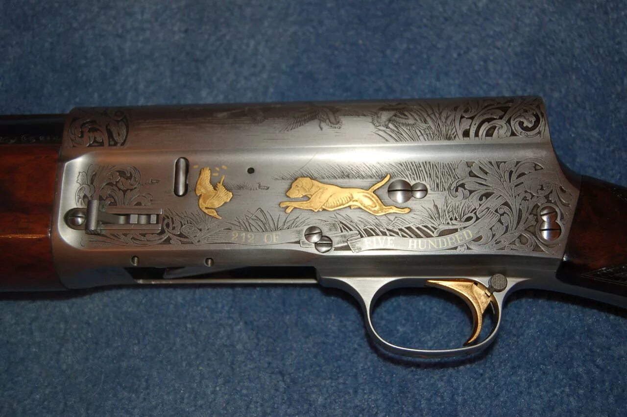 Ружье browning. Browning auto-5. Browning auto-5 дробовик. Браунинг АВТОФАЙВ. Ружье Браунинг в25.