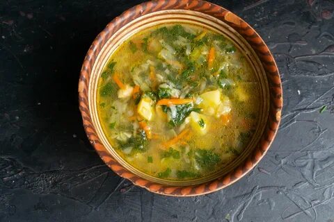 Суп из крапивы с яйцом и картофелем