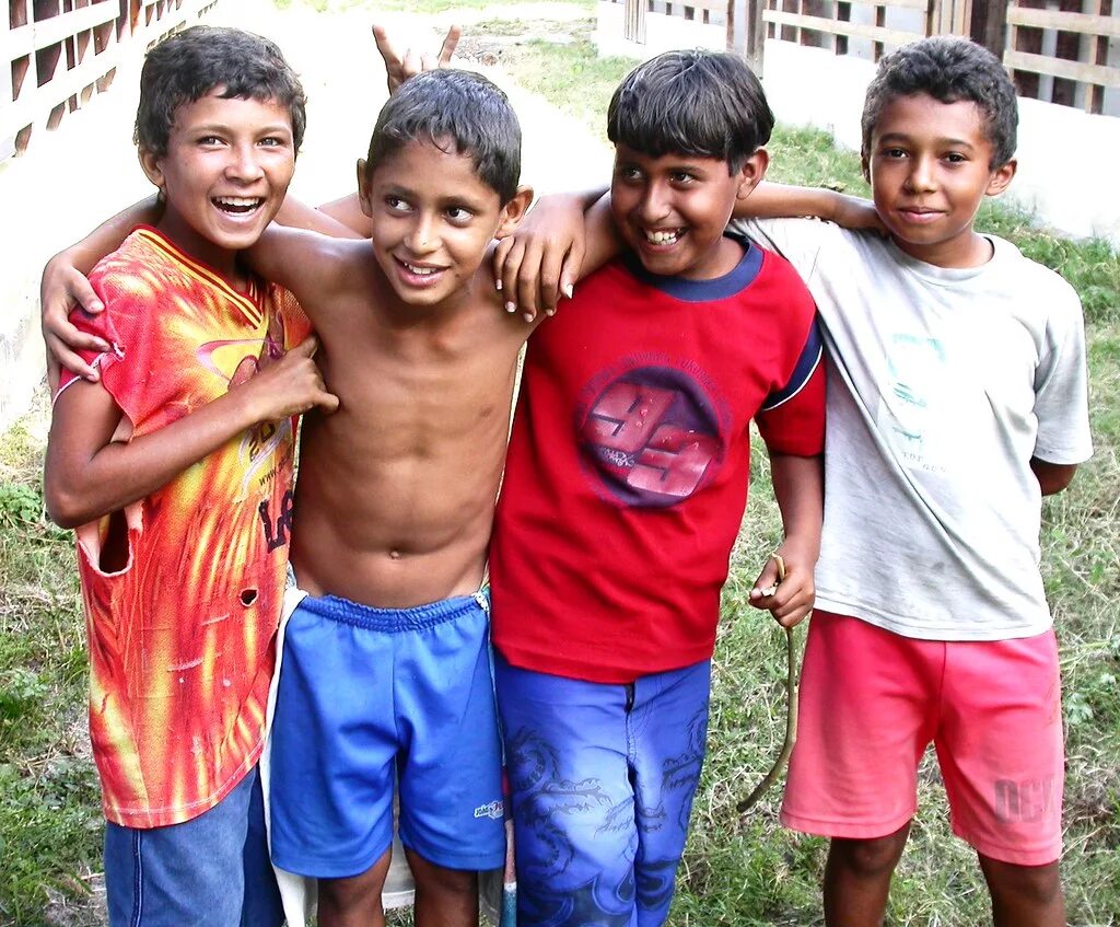Brazilian boy drill. Brazil beach boys. Мальчик в бразилии фото. Brazilian boy drill. Boys бразилия.