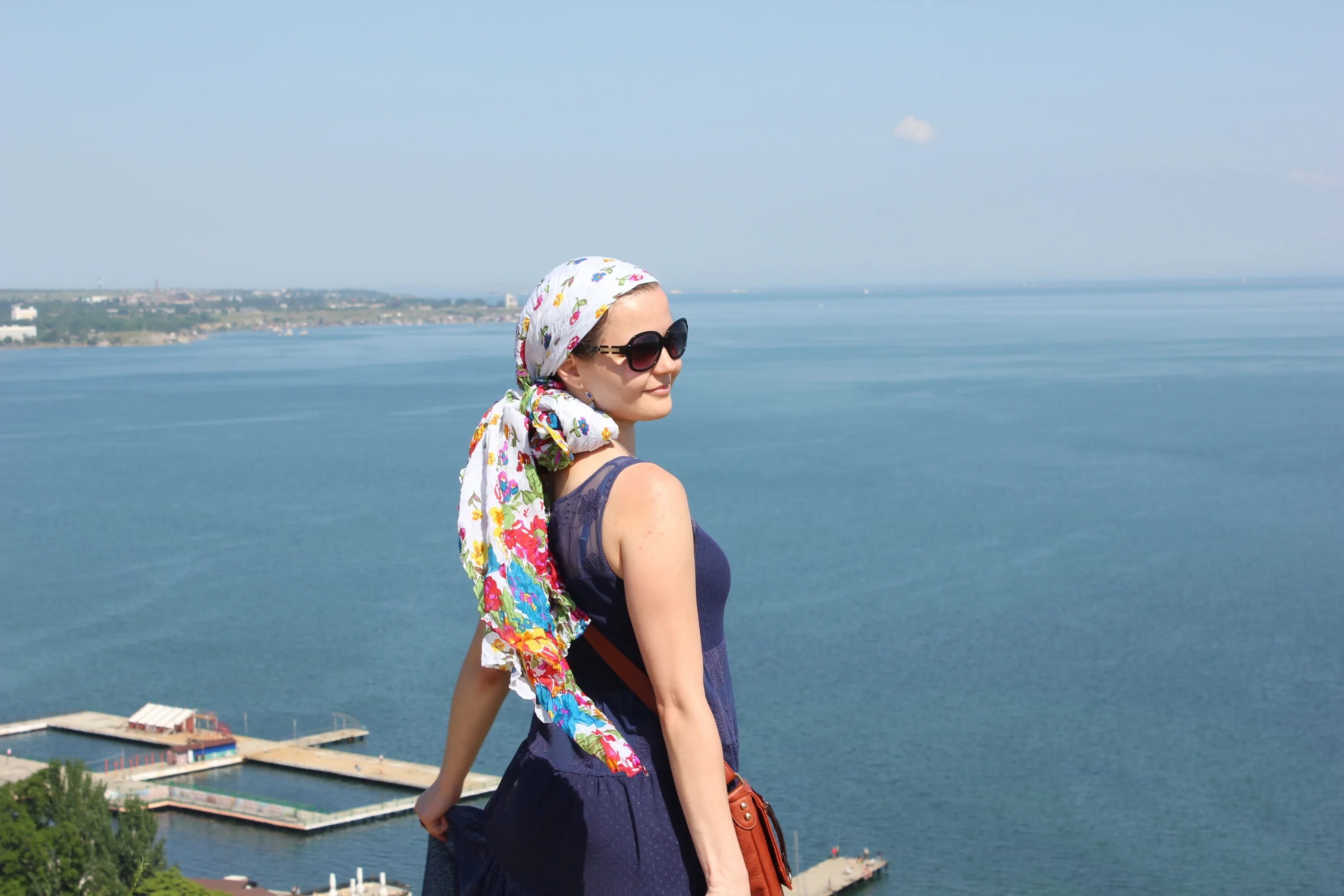 Женщина на отдыхе. Женщины Крыма. Русские женщины в Турции. Дамы на отдыхе. Русские бабы в турции