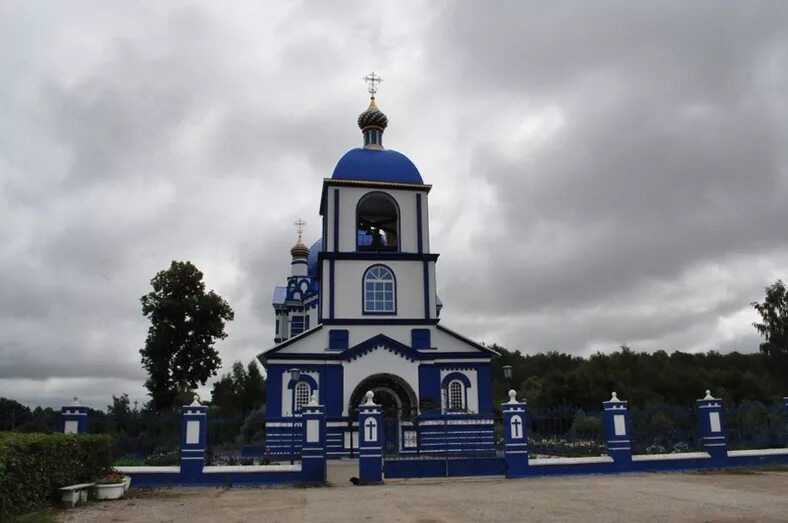 Храм Рождества Христова Товарково. Церковь в Товарково Калужской. Храм Рождества Христова в Товарково Калужская область. Голубая Церковь в Товарково Калужская область. Погода товарково калужская область на 10 дней