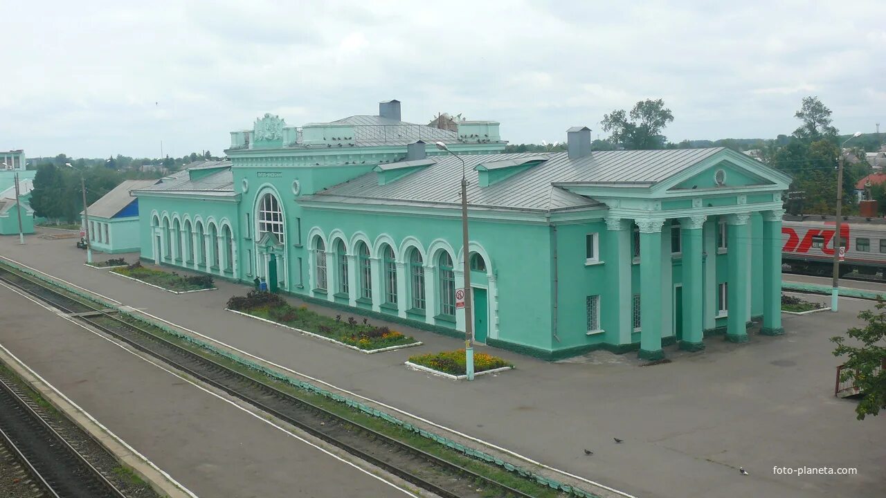 ЖД вокзал Дмитриев Льговский. Вокзал города Льгова Курской. Вокзал города Льгов Курской области. Льгов 2022.