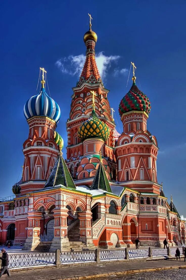 Какое сооружение является архитектуры многих российских городов