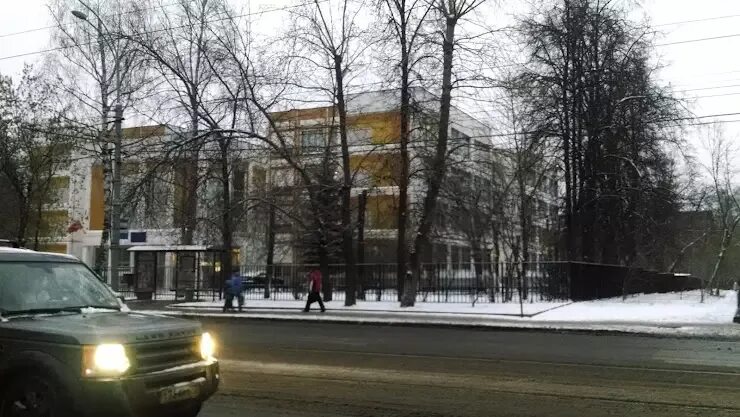 Школа 1290 корпус 2. Детский сад москва улица первомайская 17а. Гимназия 1290 москва. Школа 1290 москва. Первомайская улица школа 1290.
