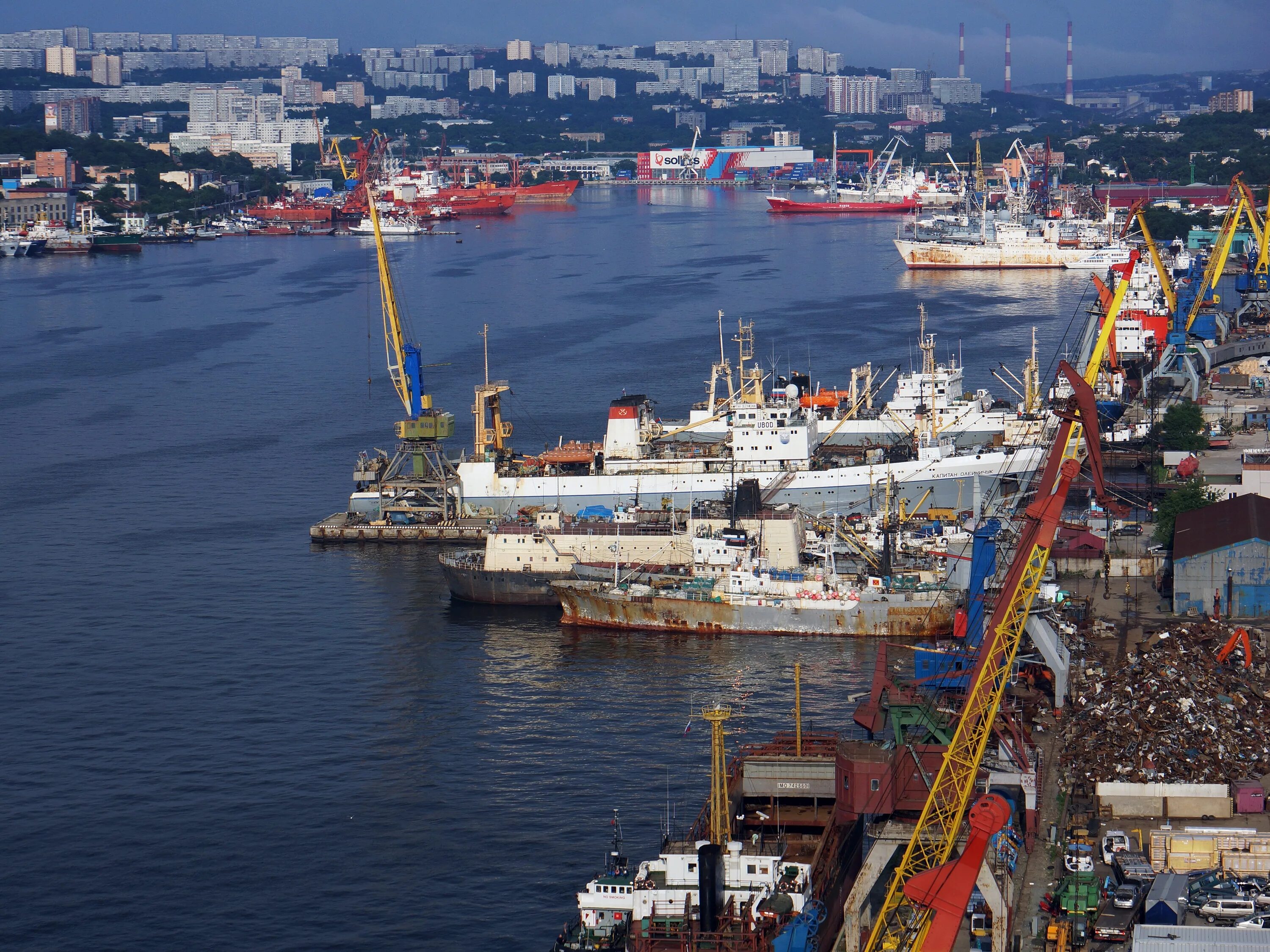 Дальневосточный порт Владивосток. Морской порт Владивосток. Морпорт Владивосток. ВМТП Владивосток.