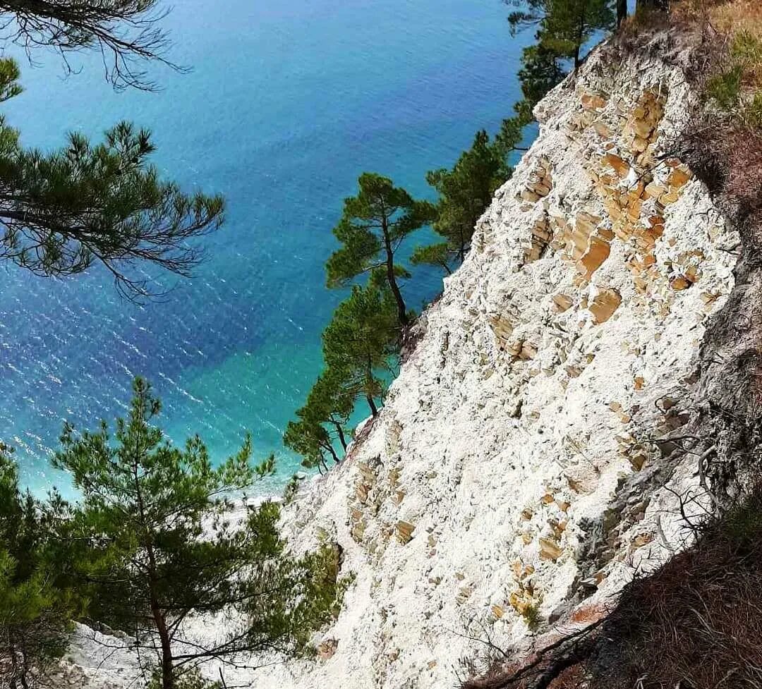 Голубая Лагуна Джанхот. Кемпинг голубая