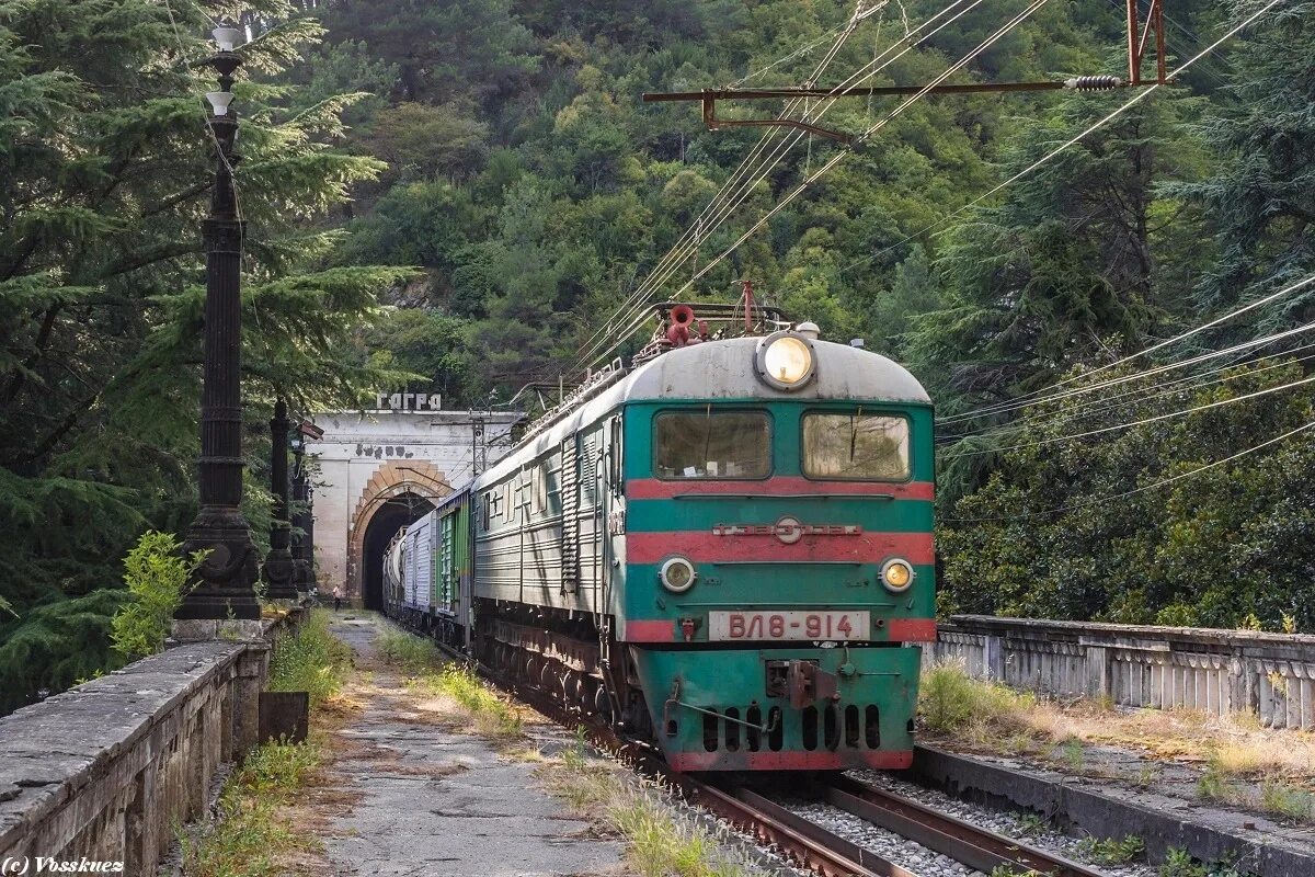 Вл8 Абхазия. Вл8 электровоз Абхазии. Вл8 1162. Вл8 Туапсе.