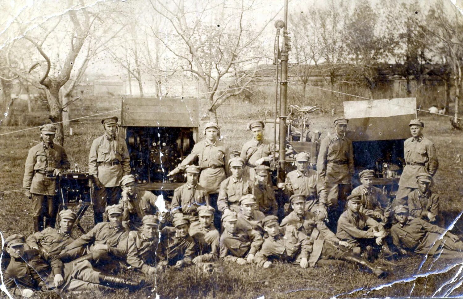 История военной связи. Полевая радиостанция РККА. Связисты первой мировой. Полевая радиостанция первой мировой. Связисты красной армии.