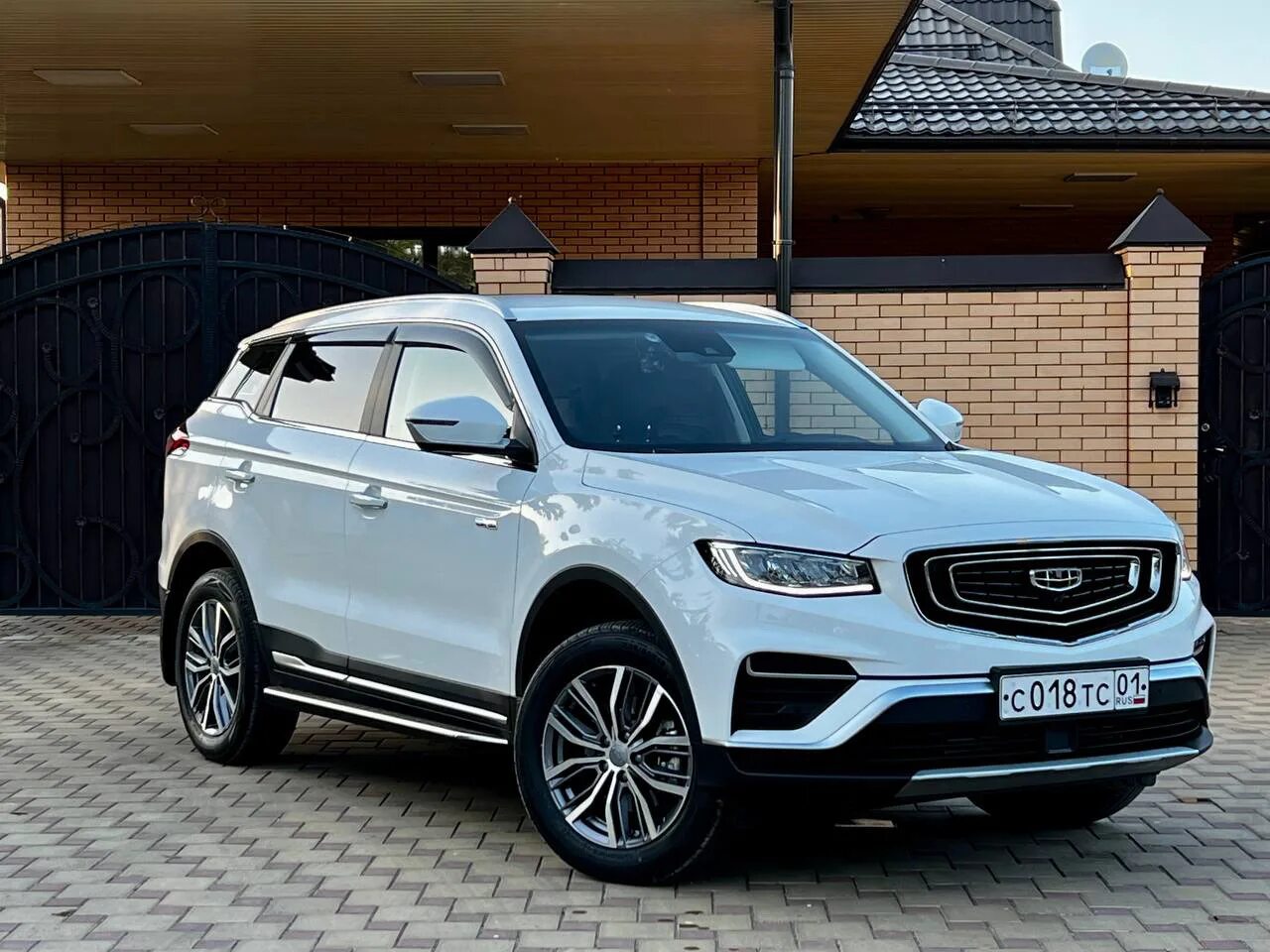 Новый атлас 2024 фото. Geely Atlas Pro 2021. Geely Atlas Pro 2022 белый. Geely Atlas Pro белый. Geely Atlas 2023.