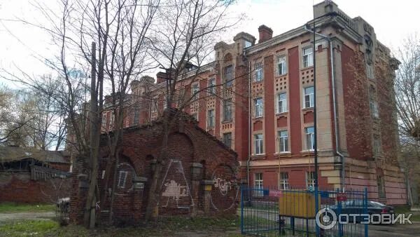 Морозовские казармы тверь. Морозовский городок в твери. Морозовские круг. Морозовские круг. Морозовский городок в твери.