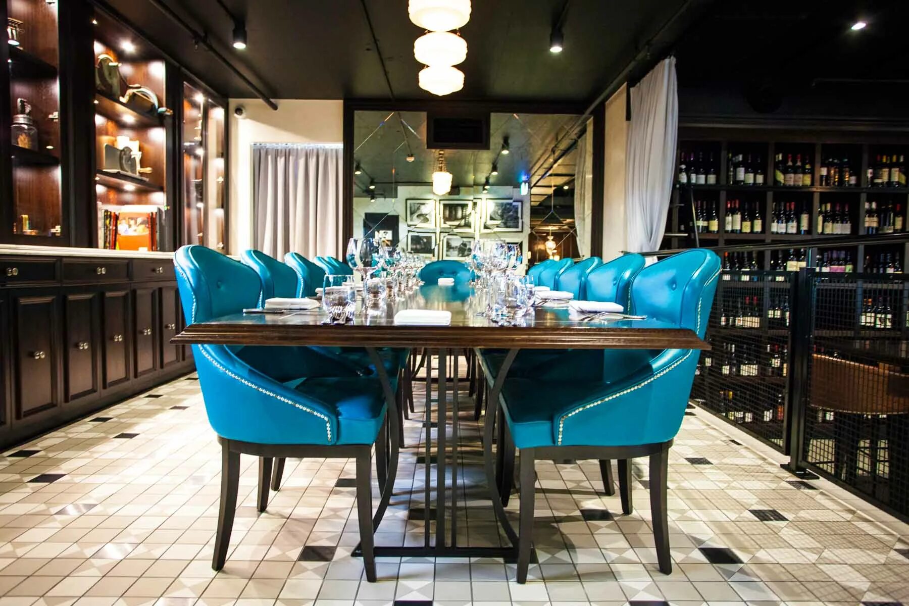 Bar fine. Moskovsky bar four seasons. Bar fine. Juan cantina espanola ресторан спб. Сущевская, 21, стр.