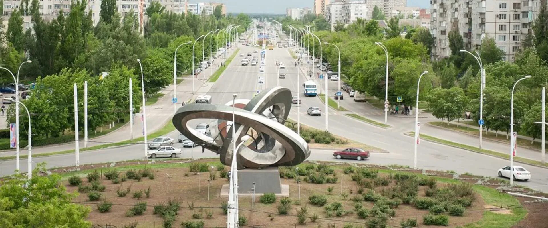 Сквер машиностроителей волгодонск. Достопримечательности волгодонска мирный атом. Куда можно сходить в волгодонске. Фонтан в парке юность волгодонск. Волгодонск центр города.