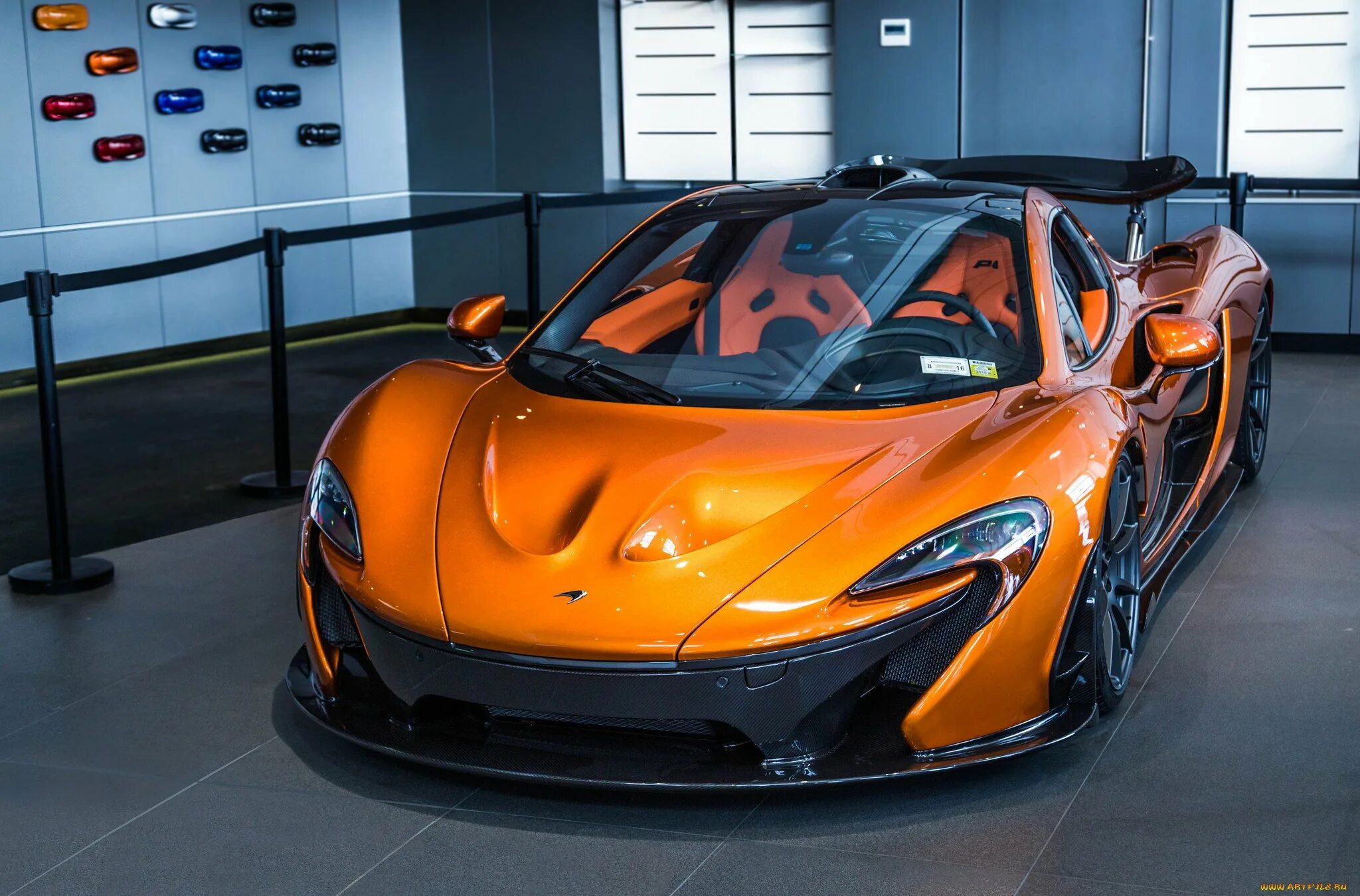 Машина mclaren. Машина MCLAREN p1. Макларен p1 гиперкар. Maclaren машина p1. Спорткар MCLAREN p1.