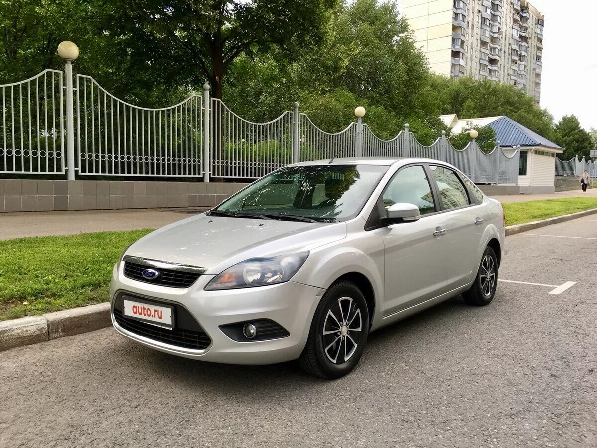 Форд фокус 2 2008 купить. Ford Focus 2 2008-2010. Ford Focus 2 Рестайлинг 2010. Ford Focus 2 2010 серебристый. Форд фокус 2 2010 Рестайлинг седан.