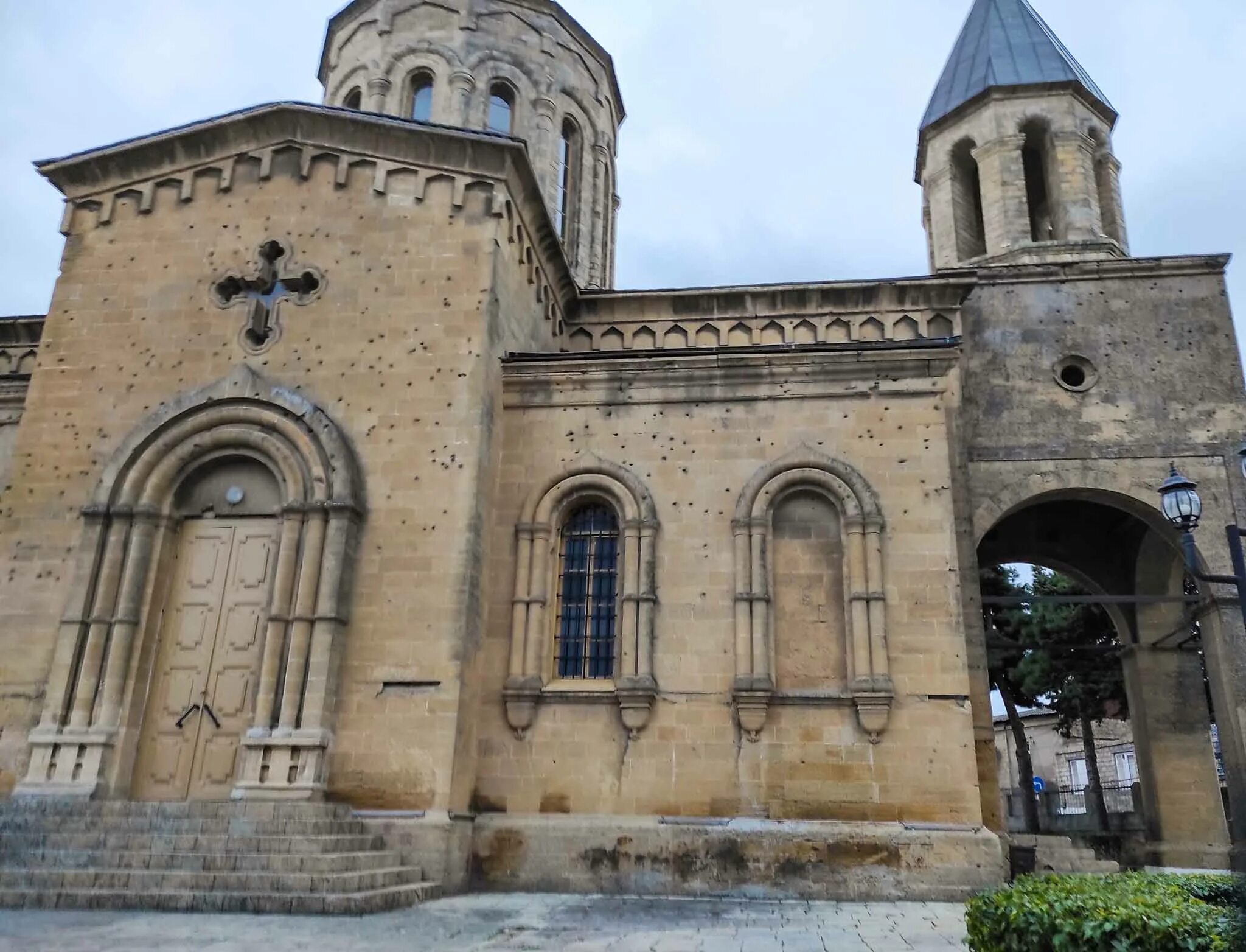 Дербент море температура. Дербентский дворец спорта. Крепость нарын-кала в дербенте. Погода на июнь. Прогноз на 2024 дербент.