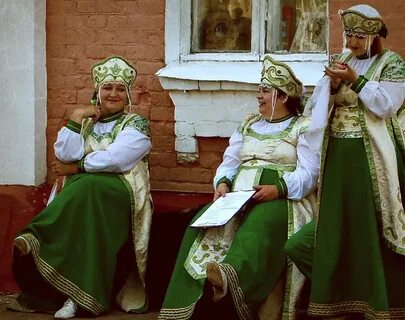 Три девицы музыка