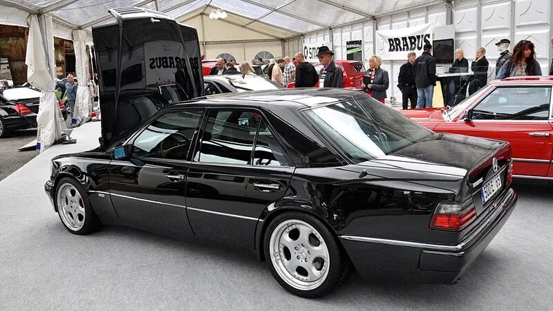 Mercedes 124 7. мерседес е500 волчок. мерседес 124 волчок брабус. Mercedes 124 волчок brabus. мерседес w124 brabus.