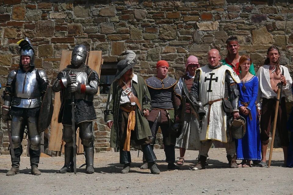 генуэзцы кто это. генуэзцы кто это. рыцарский фестиваль генуэзский шлем. генуэзцы кто это. генуэзцы костюм.