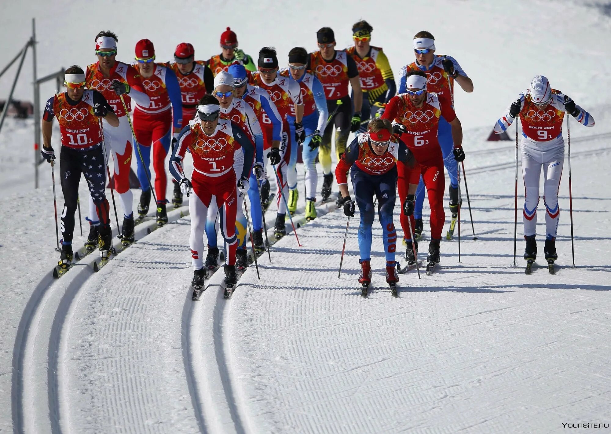 Современный лыжный спорт лыжного спорта. Лыжные гонки. Спорт лыжные гонки. Соревнования с масс-стартом лыжные гонки. Лыжная эстафета.