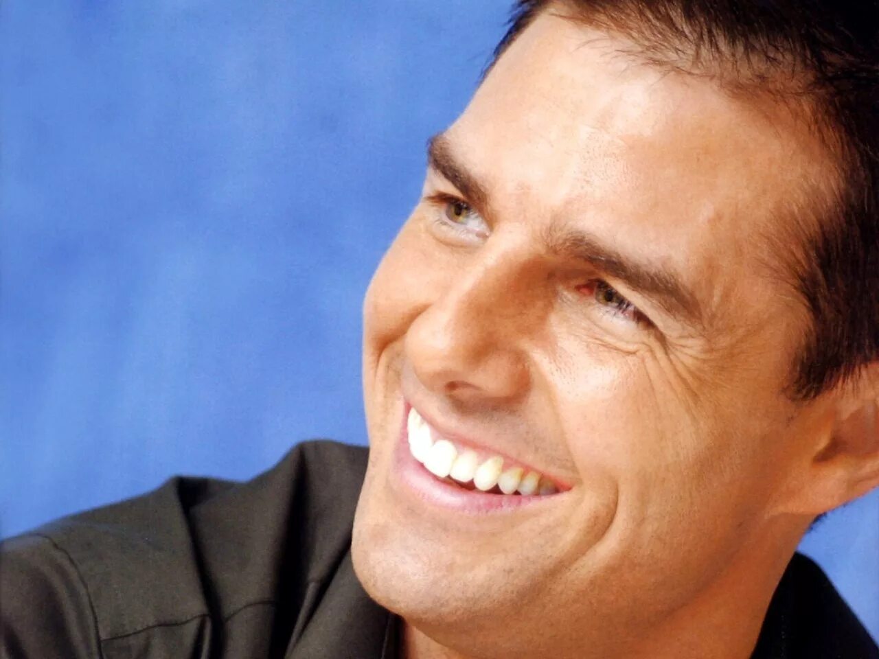 Денис васильев сериалы. Дэн васильев. Крис хемсворт 2021. Цитаты успешных людей. Крис хемсворт фото.