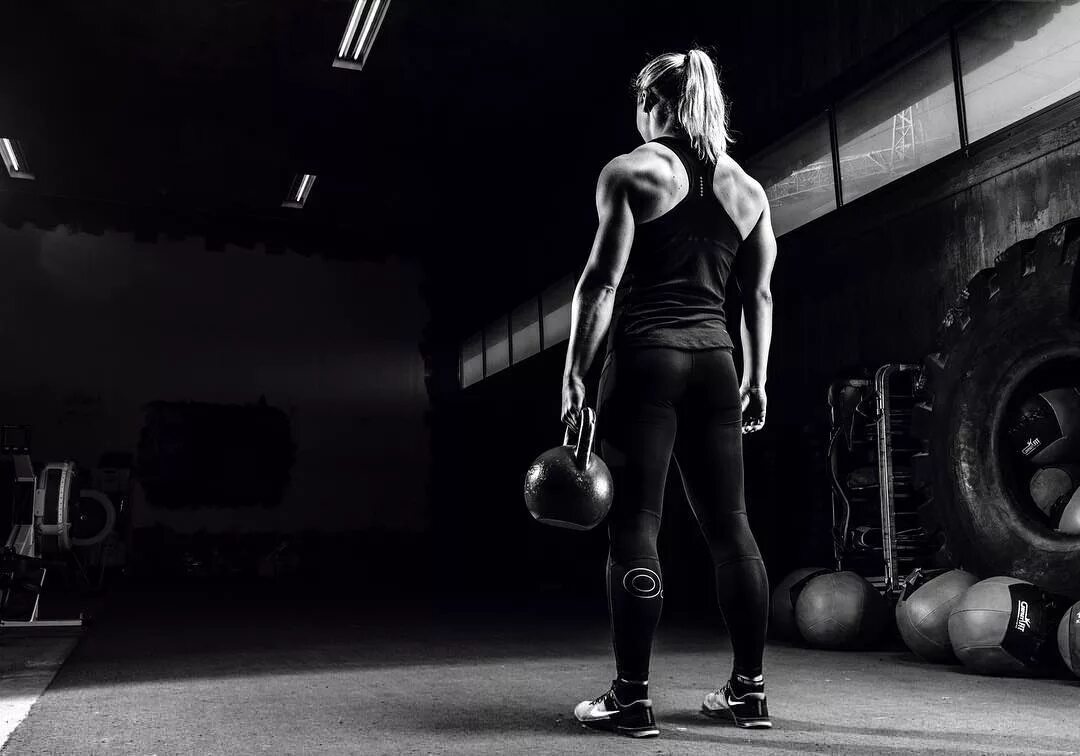 Crossfit девушки. нина бабина кроссфит. спортивные упражнения. кроссфит девушки. элизабет акинвали кроссфит.