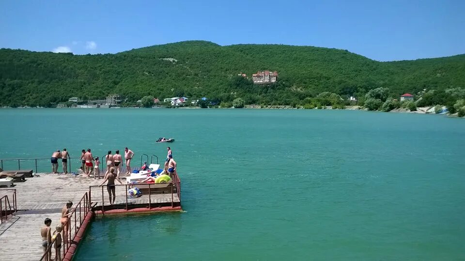 Пляж Abrau Beach в Абрау-Дюрсо - как проехать, что там есть, стоимость, фото, ви