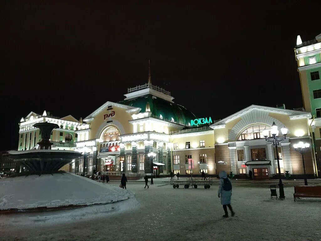 Вокзал красноярска сайт. Железнодорожный вокзал Красноярск, Красноярск. Главный ЖД вокзал Красноярска. РЖД вокзал Красноярск. Красноярск улица 30 июля 1 Железнодорожный вокзал Красноярск.