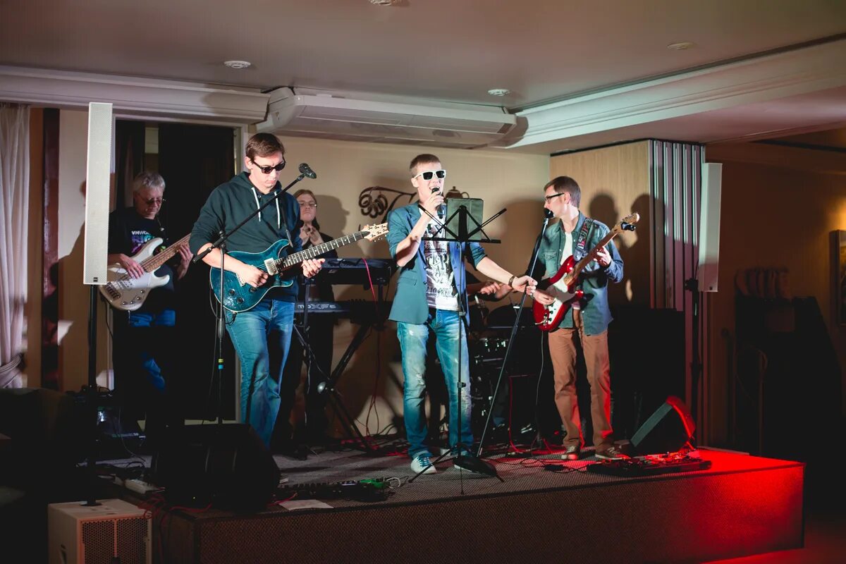 кавер группа арго курган. песни группы арго. александр порожный ларго. арго исполнители песни. греческие группы музыкальные.