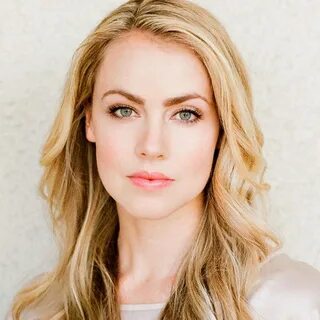 Amanda Schull ✾ Amanda, Beautiful blonde, Blonde women