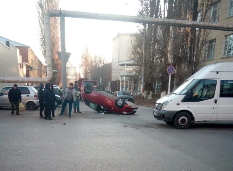 Аэродром энгельс новости на сегодня происшествия. Сегодняшние ДТП Энгельс. ДТП на улице Красноармейской город Энгельс.