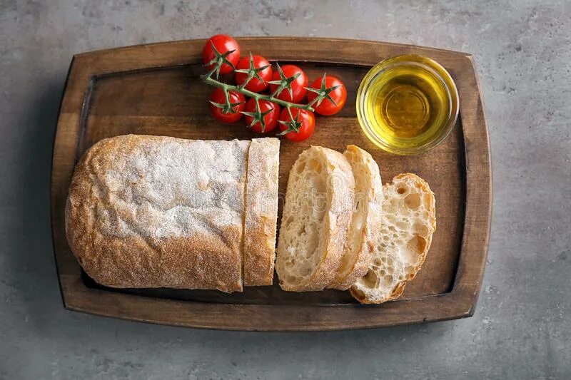 Итальянский хлеб с маслом. Хлеб в Испании. Хлеб с оливковым маслом. Помидоры с хлебом и оливковым маслом. Хлеб с маслом грамм