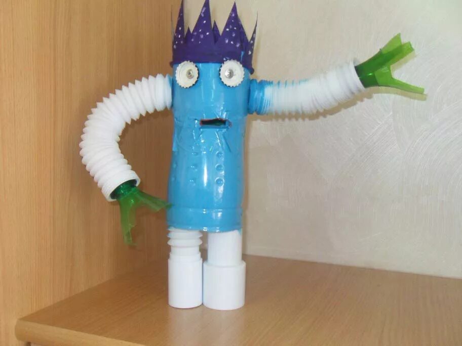 Название поделки из бросового материала. Конкурс поделок из бросового материала. Поделки из бросового материала. Конструирование из бросового материала. Поделки из бросового материала школьного возраста.