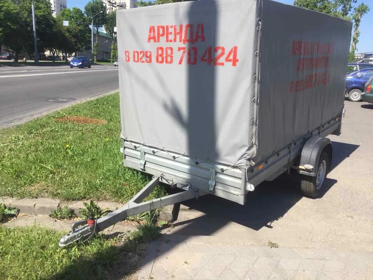 Прокат прицепов. Прицепы на заправке газпром. Аренда прокат прицепа. Прокат прицепов на колесах ,. Арендовать прицепы.