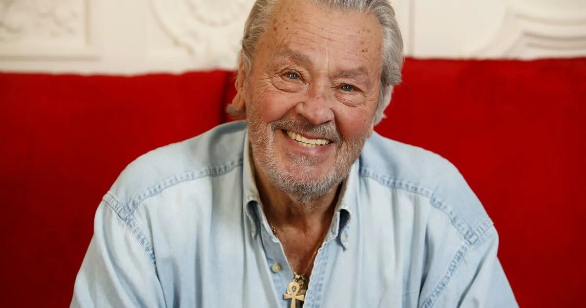 Ален делон 2022. Ален делон сейчас. Ален делон 2021. Але́н фабье́н мори́с марсе́ль дело́н. Сколько лет алену делону сейчас в 2023.