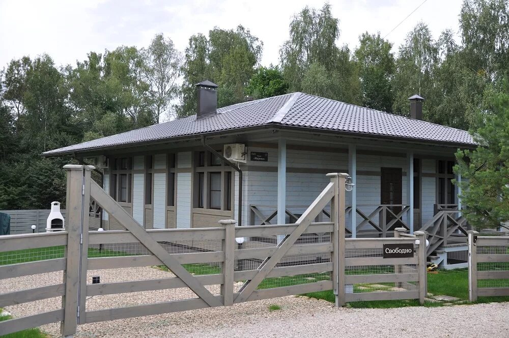 Petruchino-club, sports and entertainment center, derevnya Vskhody, 90 - Yandex 