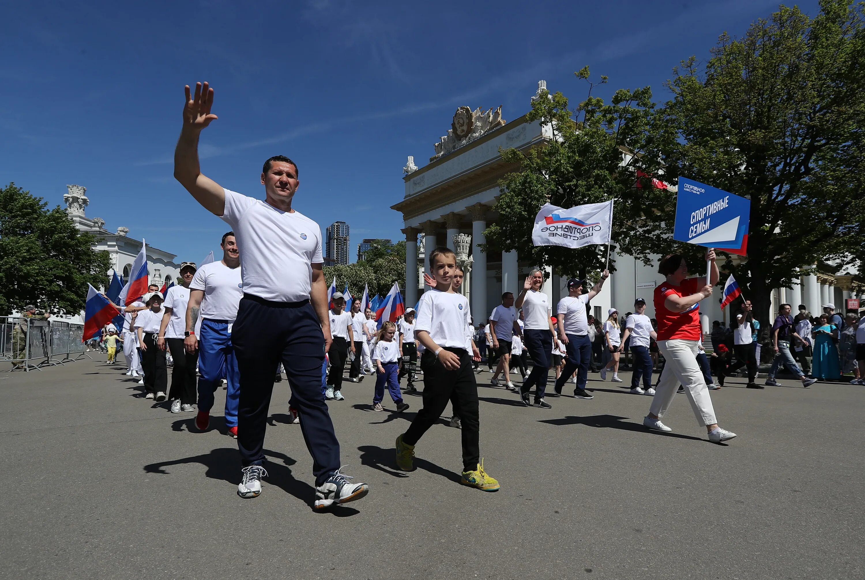 Парад спортсменов на красной площади в честь дня физкультурника. Парад спортсменов 2024. Парад спортсменов 2024. Парад спортсменов 2024. Парад спортсменов 2024.