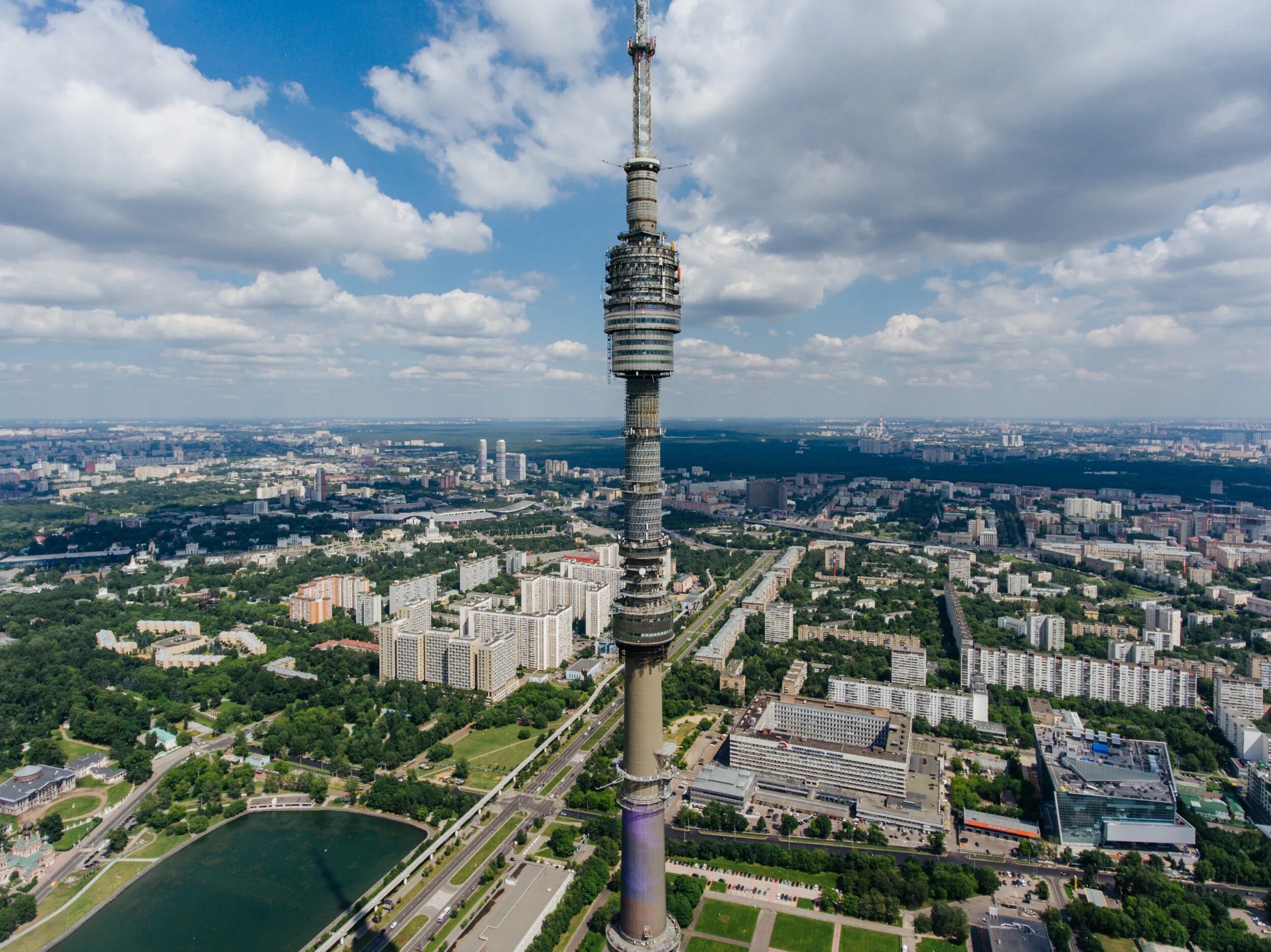 Ст останкино. Телебашня Останкино Москва. Останкинская телевизионная башня. Башня Останкинская в Москве телебашни. Останкино экскурсии на башню.