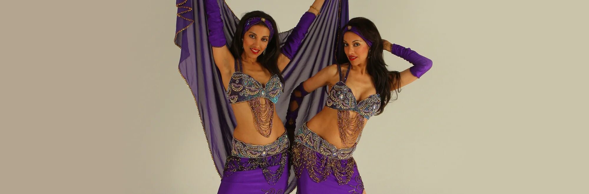 Вина и нина бидаши. Нина и вина бидаши фитнес. Танец живота нина бидаши. Восточные танцы с ниной и виной бидаши. Вина и нина бидаши 3.