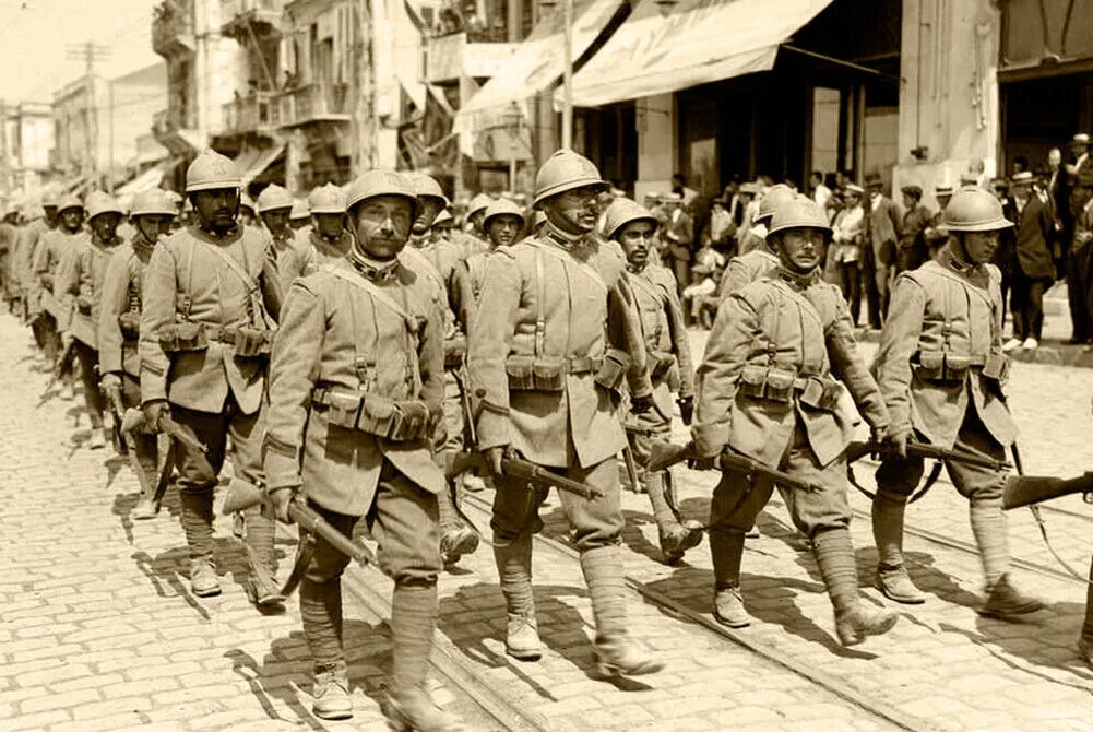 Италия 1915. Итальянские солдаты ПМВ. Солдаты Италии 1 мировой войны. Итальянская армия ПМВ.