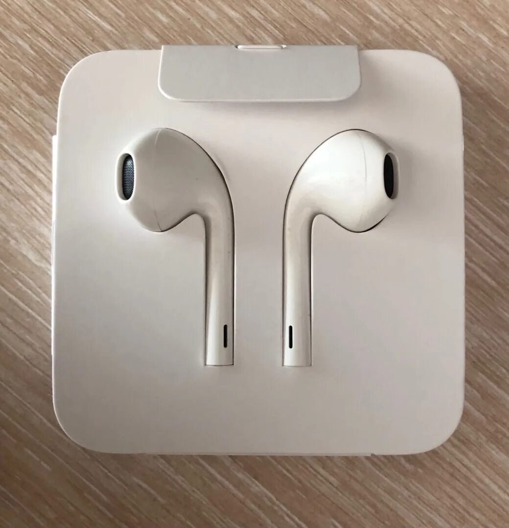 Наушники аналог apple. Earpods iphone 6s. Наушники для айфонов проводные в упаковке. Apple earpods (jack 3,5) переходник. Наушники аналог apple.