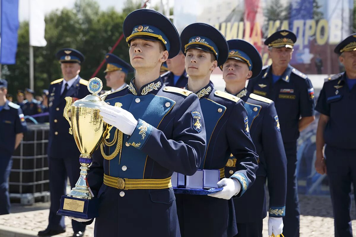 Сайт воронежской академии. Военная Академия Воронеж имени Жуковского. ВУНЦ ВВС военно-воздушная Академия. ВВС Воронеж Академия Жуковского и Гагарина. Курсанты ВУНЦ ВВС ВВА Воронеж.