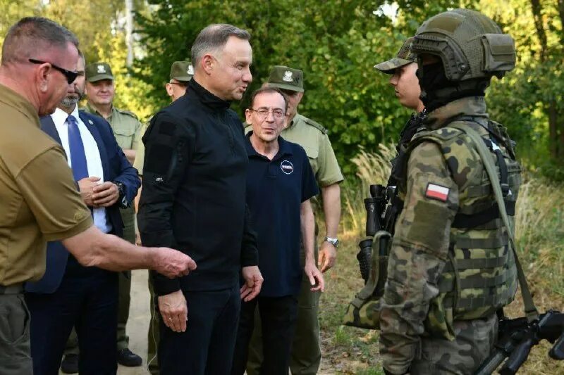 Красная нация. Цензор нет хартия 97. Митинг украинцев 2014 год возле консульства в. Хартия логотип. Хартия 97.