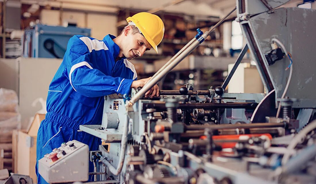 Токарь. Слесарь металлоконструкций. Рабочий на производство. Слесарь. Слесарь по инструменту.