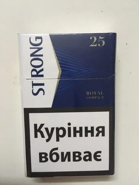 Роял компакт сигареты. Стронг сигареты. Роялс ред сигареты. Сигареты 25 штук.