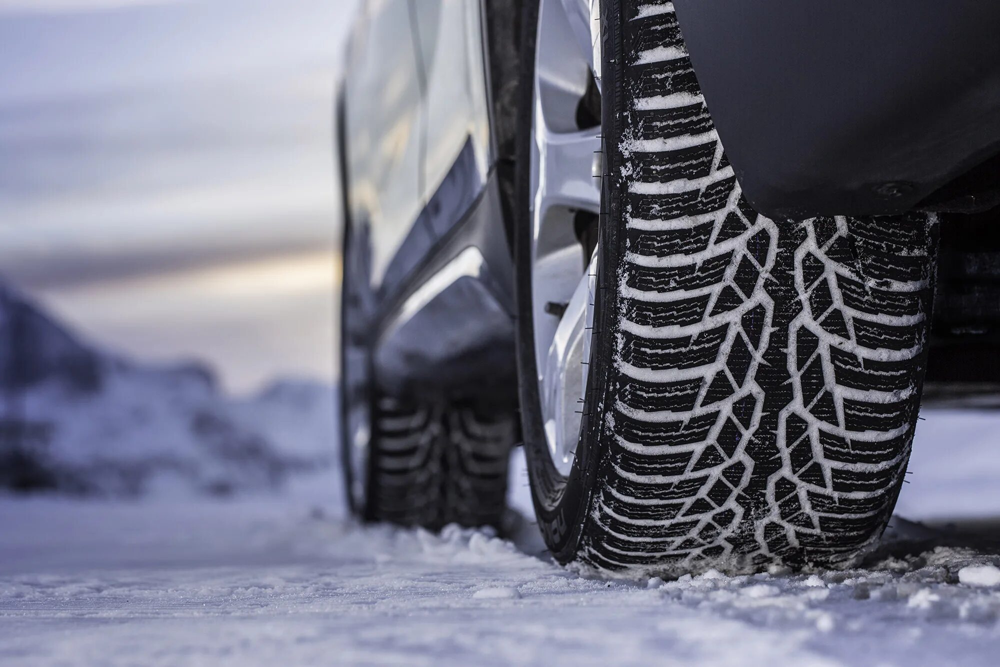 Nokian WR d4. Nokian Tyres зимние шины. Нокиан фрикционные зимние. Nokian Tyres WR d4.