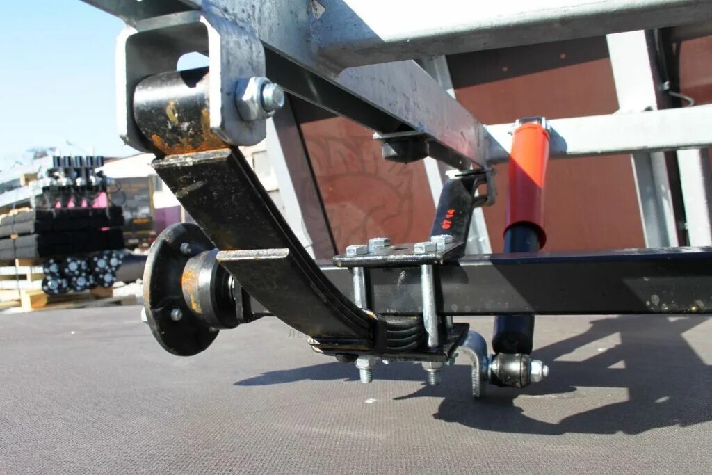 Ось прицепа мзса 817711. 021-05. Крепление амортизатора на прицепах мзса. Крепление рессоры на прицепе мзса. Крепление рессоры на прицепе мзса.