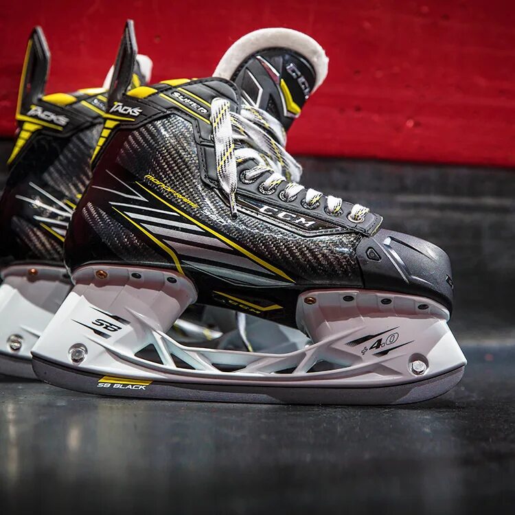 Похожие коньки ccm super tacks wh. Ccm super tacks. Коньки ccm tacks as1. Bauer apx2 коньки. Ccm super tacks as3 pro.