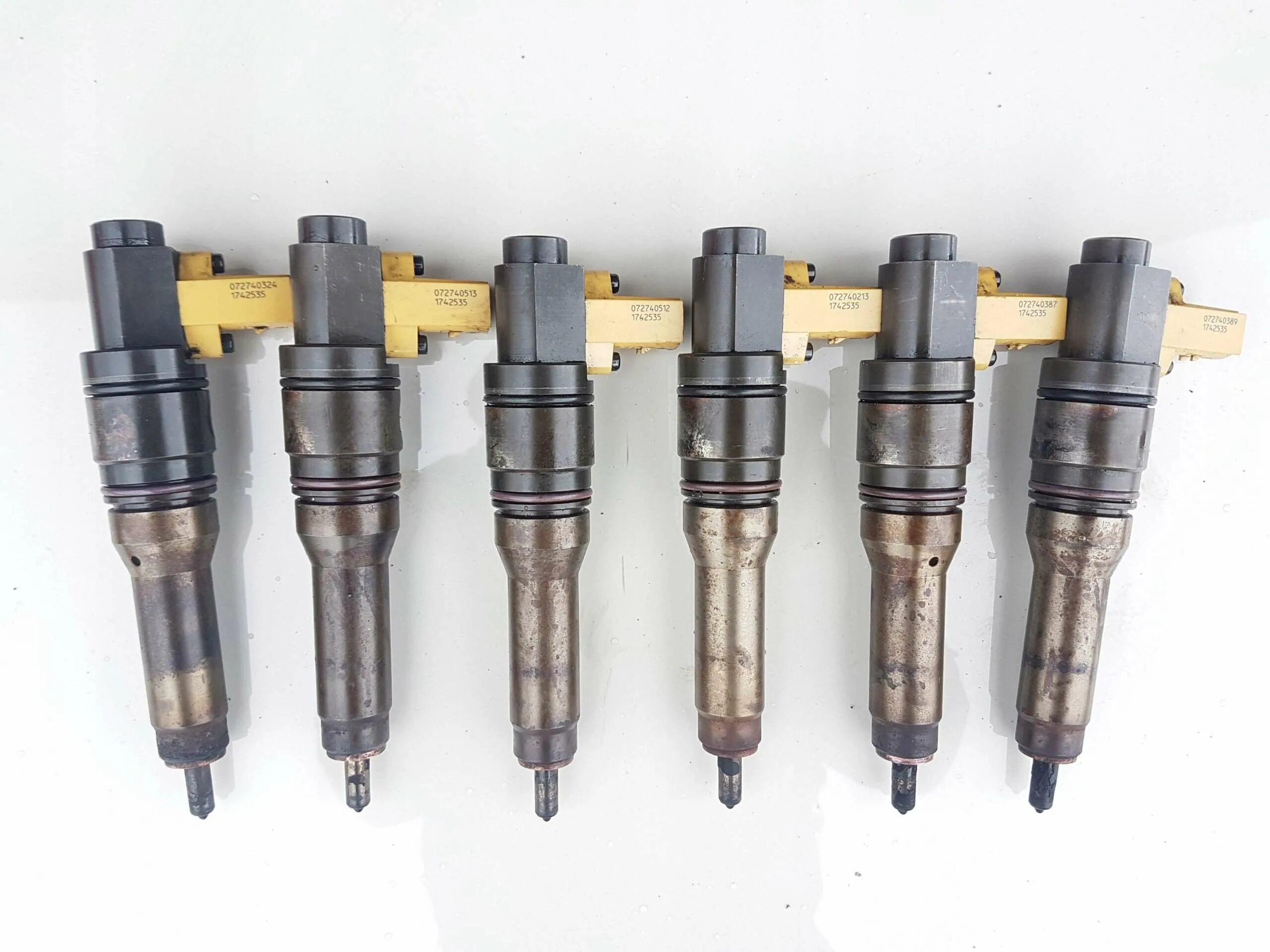 Форсунка даф 106. Форсунка даф 105. Injector diesel common rail system evro 6 daf xf. Форсунка мочевины daf xf 106. 2047600 форсунка.